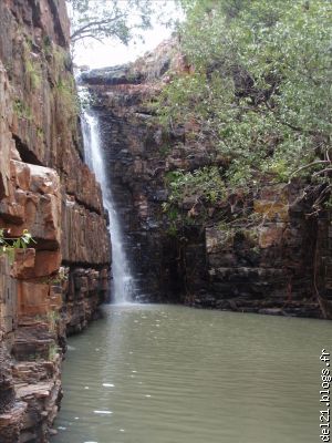 La cascade du bassin a Grotto